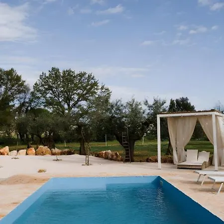 Trullo La Dama Forestiera Alberobello Exterior photo